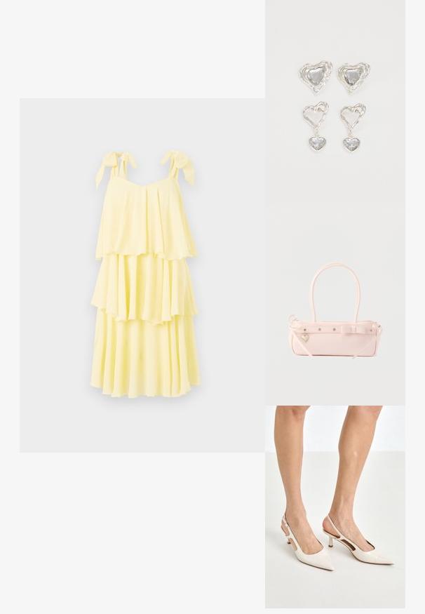 Geel gelaagd jurk van lichtgewicht stof, met verstelbare strikbanden en een vloeiende, gelaagde design met een zachte, gedrapeerde textuur.; Beige gepatineerde leren slingback hakken met een spitze neus en een hak van 5 cm, met uitsparingen aan de zijkanten en een dunne enkelband.; Bleekroze rechthoekige handtas met dubbele handvatten, decoratieve strik, metalen oogjes en een klein hartvormig hangertje tegen een effen achtergrond.; Zilveren hartvormige oorbellen hebben facetteerbare heldere stenen en een textuurframe. De set bevat stud- en hangende stijlen.