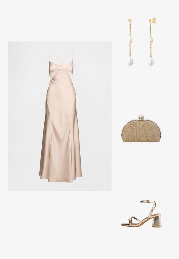 Beige aftenkjole i satin med spaghettistropper, der har en tætsiddende overdel, draperet silhuet og en udvidet kant. Glat tekstur med en diskret glans.; Guld metallic hælede sandaler har en struktureret finish, åben tå og tre diagonale stropper med en ankelspænde. Blokhælen sikrer stabilitet.; Clutchpung i gyldent stof med plisseret tekstur, sølvramme og stor perleknap med mindre perler langs kanterne.; Guld kædeøreringe med tre hvide perler i runde og dråbeformede former, der fremviser en glat overflade og et elegant design.
