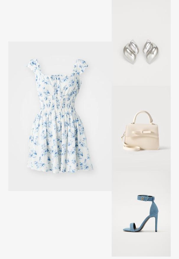 Blomsterkjole med korte volangærmer, hvidt stof med mønster af blå blomster, elastisk talje og svajet skørt.; Blå denim højhælede sandaler med ankelrem og knaplukning. Har en firkantet tå og en sort sål for kontrast.; Lille beige håndtaske med top-håndtag, aftagelig rem, forreste klap og dekorativ vandret sløjfe på en ensfarvet baggrund.; Sølvøreringe med en organisk, abstrakt form. Glat, skinnende overflade med et tilspidset design. Har subtile kurver og en centrallinje detalje.