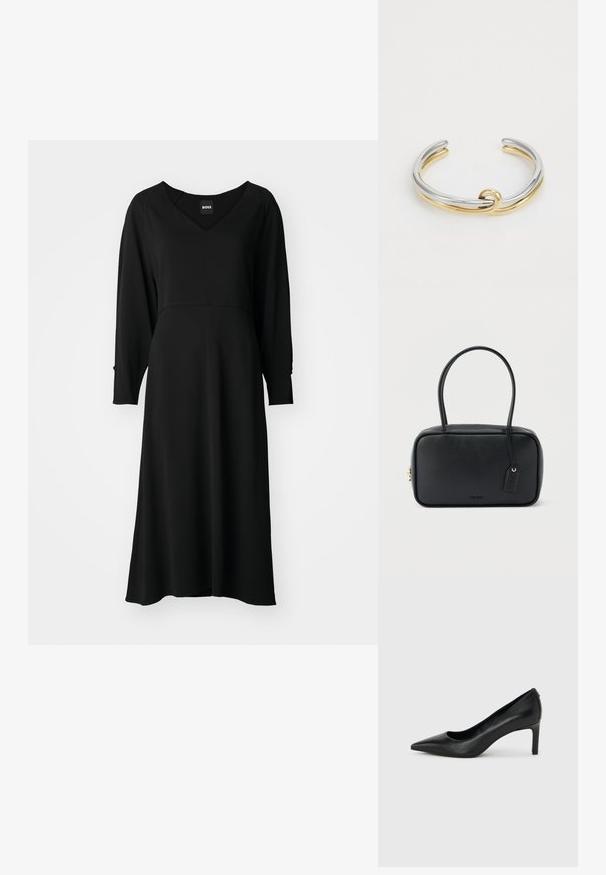 Schwarzes Kleid mit langen Ärmeln, V-Ausschnitt, fließendem Design, knielang und tailliertem Oberteil. Weicher Stoff mit leichtem Glanz und strukturierten Nähten.; Schwarzer, spitz zulaufender High-Heel-Pumps aus Leder mit einem schlanken, mittelhohen Absatz auf einem schlichten hellgrauen Hintergrund.; Schwarze rechteckige Handtasche mit doppelten, abgerundeten Griffen, goldfarbenem Reißverschluss und geprägtem „HUGO“-Logo auf der Vorderseite sowie angebrachtem Lederanhänger.; Metallarmband mit ineinander verschlungenen Silber- und Goldbändern sowie einer glatten, polierten Oberfläche. Auffälliges Knotendetail in der Mitte.