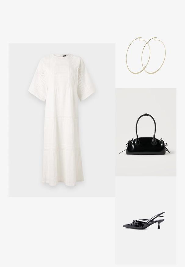 Weißes Baumwollkleid mit Rundhalsausschnitt, kurzen Ärmeln, strukturierten Mustern und einem gestuften Design mit Spitzenbesatz am Saum.; Schwarzer Slingback-Pumps aus Lackleder mit spitzer Zehenpartie, niedrigem Kitten-Heel und dekorativer, geknoteter Schleife vorne.; Kleine schwarze glänzende Handtasche mit zwei langen Griffen und seitlichen Kordelzug-Details vor einfachem hellem Hintergrund.; Pilgrim Ohrringe - gold-coloured