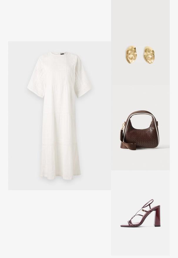 Weißes Baumwollkleid mit Rundhalsausschnitt, kurzen Ärmeln, strukturierten Mustern und einem gestuften Design mit Spitzenbesatz am Saum.; Bordeauxfarbene Sandalette mit hohem Absatz, quadratischer Zehenpartie, schlanken Riemen und glänzendem Finish. Verfügt über einen stabilen Blockabsatz und goldene Hardware-Akzente.; Braune gewebte Lederhandtasche mit weißer Paspel, goldenem Reißverschluss und abnehmbarem braunem Stoff-Schulterriemen.; Paar glänzende, unregelmäßig geformte Ohrstecker aus Goldmetall mit zerknitterter, glatter Oberfläche auf schlichtem hellem Hintergrund.