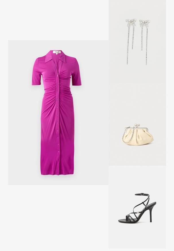 Fuchsia getailleerde jurk met korte mouwen, knoopsluiting en geplooid detail aan de voorkant, gemaakt van gladde, rekbare stof.; Zwarte hoge hakken sandaal met dunne banden, een enkelgesp, een gladleren oppervlak en een slanke stilettohak.; Geplooide beige leren clutch met een zilveren metalen frame, voorzien van twee ronde decoratieve sluitingen en een zilveren kettingriem.; Lange zilveren oorbellen met een cluster strasstenen aan de bovenzijde en daaronder hangende slierten van kleinere strasstenen.