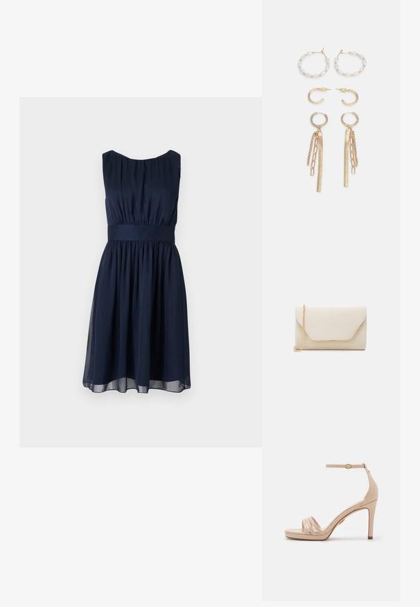 Robe bleu marine sans manches avec corsage froncé, large ceinture et jupe fluide longueur genou sur fond uni clair.; Sandale à talons hauts beige au design épuré, dotée d'une bride de cheville, de trois bandes frontales fines et d'une plate-forme pour plus de hauteur.; Pochette beige avec une texture lisse, une chaîne dorée et un rabat de style enveloppe avec un contour doré contrasté.; ALDO GALALILDAN SET - Boucles d'oreilles - ice