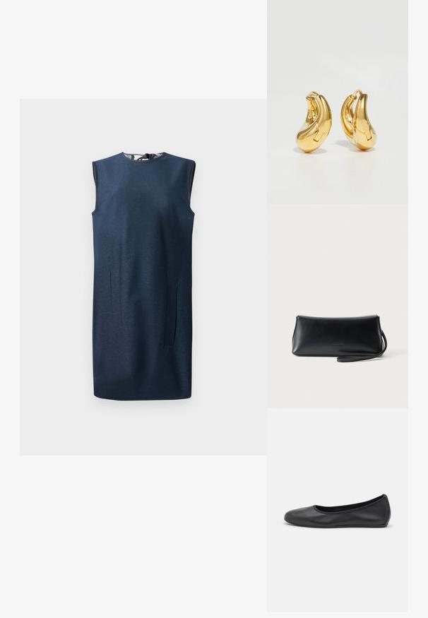 Navyblaue ärmellose Kleid aus einem glatten Stoff, mit Rundhalsausschnitt, leichter A-Linie und versteckten Seitentaschen.; Schwarze Leder-Ballettschuhe mit abgerundeter Spitze, glatter Textur, minimalen Nähdetails und einem flexiblen Sohlen-Design.; Schwarze, glatte Leder-Clutch mit schmalem Handgelenksriemen, rechteckiger Form und dezentem, geprägtem Logo mittig auf der Vorderseite.; Goldene Creolen mit einer glatten, geschwungenen Form und polierter Oberfläche. Mit einem Verschlussmechanismus und leichten Einkerbungen für Details.