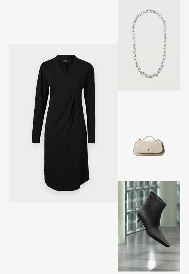 Schwarzes Langarmkleid mit V-Ausschnitt und asymmetrischen Drapierungen. Hergestellt aus weichem Stoff, verfügt es über einen abgerundeten Saum und subtile Nahtdetails.; Schwarzer Leder-Knöchelstiefel mit spitzer Spitze und kleinem Absatz vor einer Wand aus Glasbausteinen und einem polierten Boden.; Kleine beigefarbene Lederhandtasche mit oberem Griff und silbernem CK-Logo auf der Frontklappe, vor weißem Hintergrund dargestellt.; Halskette aus silberfarbenem Metall mit großen, ineinandergreifenden ovalen Gliedern, die in einer länglichen Schleife auf weißem Hintergrund angeordnet sind.
