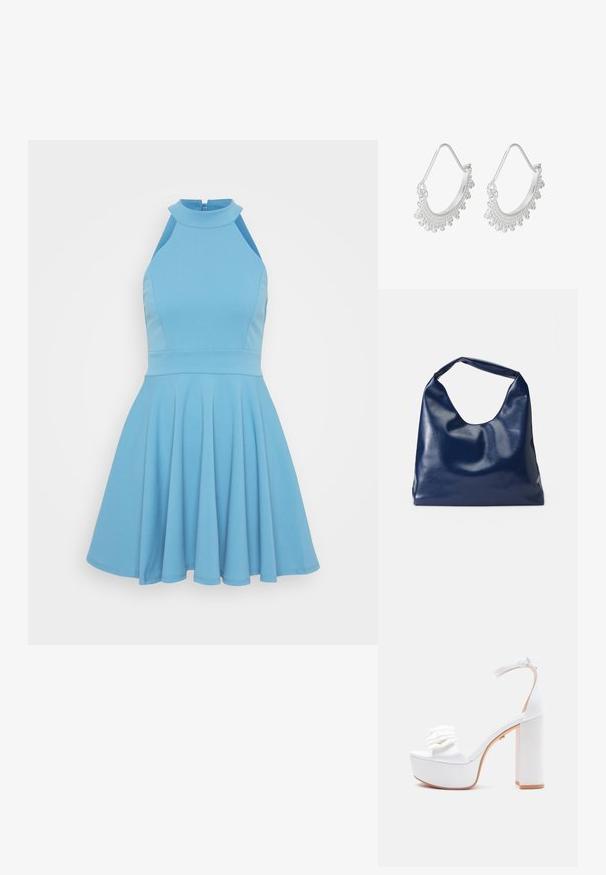 Himmelblaues ärmelloses Kleid mit hohem Ausschnitt, tailliertem Oberteil und weitem Rock. Hergestellt aus glattem Stoff mit einem plissierten Design.; Weiße Plateausandalette mit Blockabsatz, Knöchelriemen mit Schnalle und Rüschendetail am Zehenriemen.; Marineblaue Kunstleder-Schultertasche mit einer weichen, glänzenden Textur, abgerundeter Form und einem breiten Griff für einfaches Tragen.; Silberne Creolen mit strukturiertem Rand und kleinen, abgerundeten Akzenten, die ein geschwungenes, offenes Design zeigen. Lichtreflektierendes Finish.
