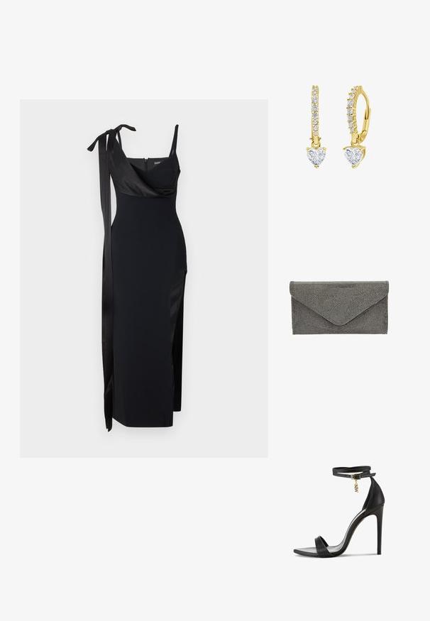 Robe noire avec un design ajusté, des accents en satin et une fente sur le côté. Présente des fines bretelles et un décolleté drapé flatteur avec un détail à nouer.; Sandale noire à talons hauts avec une finition en cuir lisse, bout ouvert, bride de cheville avec une boucle dorée et un charm décoratif.; Pochette en tissu noir avec un motif texturé clouté et fermeture portefeuille, présentant une forme rectangulaire élégante et sans quincaillerie visible.; Boucles d'oreilles en or en forme de hoops avec des pierres claires en forme de cœur en bas, entourées de plus petites pierres le long de l'anneau pour un détail supplémentaire.