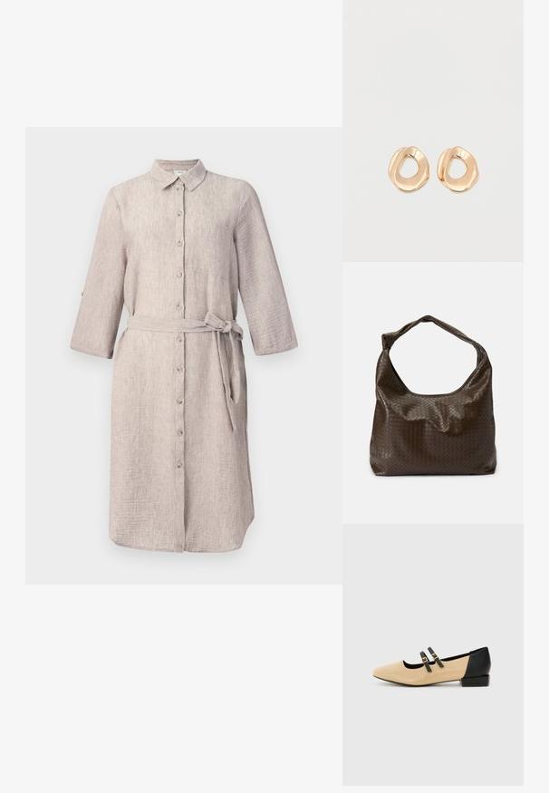 Hellbeige Leinenhemdkleid mit Kragen, langen Ärmeln, Knopfleiste und passendem Gürtel. Es hat eine einzelne Brusttasche.; Beige Lederflachschuh mit spitzer Zehenform, schwarzem Absatz und zwei schwarzen Riemen über der Oberseite. Einfaches Design mit matter Textur.; Braune, gewebte Lederhandtasche mit lässiger Form, einem einzelnen Griff und einer strukturierten Oberfläche. Verfügt über ein weiches, glänzendes Finish und abgerundete Kanten.; Paar unregelmäßig geformter, polierter Creolen aus goldfarbenem Metall mit offenem Zentrum auf weißem Hintergrund.
