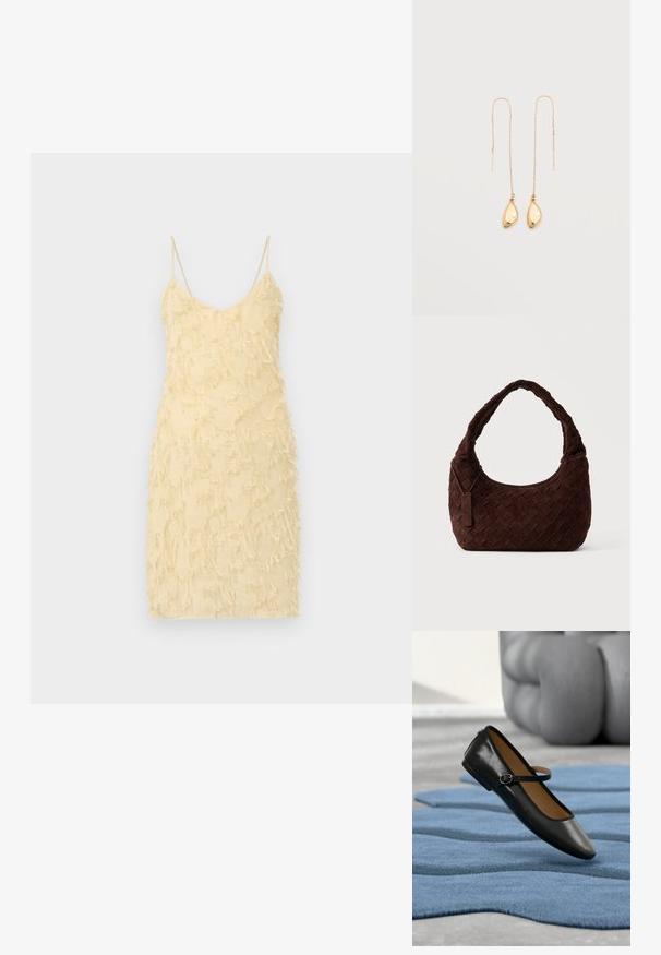 Robe sans manches jaune avec une silhouette ajustée. Dotée d'une surface texturée avec des détails frangés sur l'ensemble. Bretelles spaghetti et décolleté en V.; Chaussure Mary Jane en cuir noir avec bride à boucle, posée sur un tapis bleu texturé, avec un canapé gris capitonné flou en arrière-plan.; Sac à épaule en cuir tressé marron foncé avec une forme douce et arrondie et une large anse, avec une petite étiquette en cuir attachée.; Boucles d'oreilles fines en fil d'or avec de fines chaînes et de petits pendentifs en or lisses, de forme irrégulière, suspendus aux extrémités.