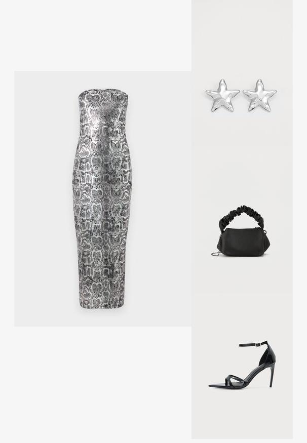 Strapless midi-kjole i slangeskindsprint, med en tætsiddende silhuet, glat tekstur og metalliske nuancer af sølv og sort.; Sort laklædersandal med høje hæle, tynd ankelrem, åben tå og minimalistisk design på en ensfarvet lys baggrund.; Sort skuldertaske med en rund form, lavet af glat materiale. Har et blødt, skrumpet håndtag og en metalsnorrem til alsidighed.; Sølvstjernede øreringe med en poleret, blank overflade. Hver ørering har fem spidser og subtile teksturdetaljer på overfladen.
