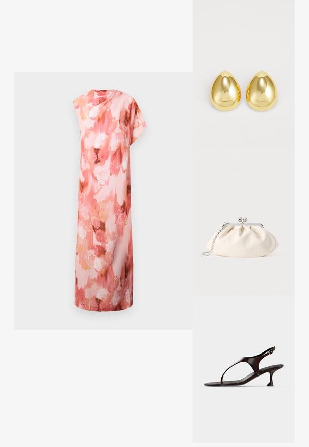 Florale maxi-jurk in zachte roze en perzische tinten, met een abstract aquarelpatroon, korte mouwen en een ontspannen silhouet.; Donkerbruine lakleren slingbacksandaal met kittenheel en teenbandje op witte achtergrond.; Crèmekleurige stoffen clutch met een geplooid ontwerp, een zilverkleurig metalen frame, twee decoratieve balletjes en een zilveren kettingriem.; Gouden studoorbellen met een gladde, gepolijste afwerking en een druppelvorm, die licht reflecteren voor een glanzende uitstraling.