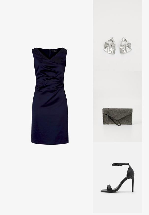 Robe sans manches bleu marine longueur genou avec décolleté en V, buste froncé et silhouette ajustée.; Sandale noire à talons hauts au design épuré, avec une bride au niveau de la cheville, un bout ouvert et une texture en cuir lisse.; Pochette en métal gris avec un motif en maille texturé, design en enveloppe, bandoulière en chaîne et une fine sangle de poignet élégante.; Boucles d'oreilles en métal argenté avec un design ondulé et sculptural, présentant une finition polie et des formes irrégulières, mettant en valeur une esthétique contemporaine.