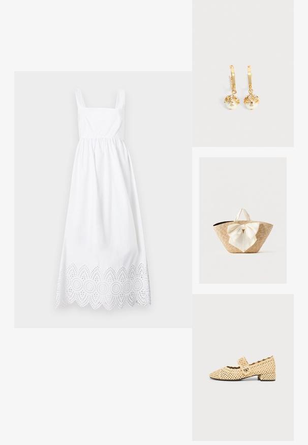 Robe maxi blanche sans manches avec un décolleté carré et un bord en dentelle délicatement festonné.; Chaussure Mary Jane tissée beige avec un petit talon bloc et une bride à boucle sur le dessus sur un fond uni.; Sac cabas en paille tissée avec des poignées en tissu crème et un grand nœud décoratif crème à l'avant, sur un fond uni.; Boucles d'oreilles créoles en or avec des perles blanches pendantes serties d'or et de petits cristaux clairs sur un fond clair uni.