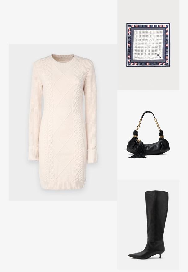 Strickkleid in Hellrosa mit strukturierten Mustern, Rundhalsausschnitt, langen Ärmeln sowie gerippten Bündchen und Saum.; Knöchelhohe schwarze Lederstiefel mit einer spitz zulaufenden Zehenpartie und einem Kitten-Heel. Glatte Textur und minimalistisches Design ohne sichtbare Beschläge oder Akzente.; Marineblauer Seidenschal mit geometrischen roten und weißen Mustern, Polka-Dots und einem Anker-Design in einer Ecke. Quadratische Form, glatte Textur.; Schwarze Lederhandtasche mit goldfarbenem Kettenriemen, goldfarbenen Ringdetails und schwarzem Lederquasten-Detail vor weißem Hintergrund.
