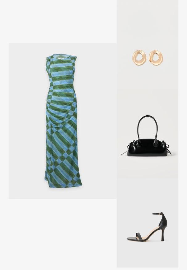 Robe longue sans manches avec détails froncés, présentant de larges rayures diagonales bleues et vertes formant un motif à carreaux.; Sandale à talons hauts en cuir noir avec une fine bride de cheville, bout ouvert et un talon élégant et courbé. Semelle texturée et design minimaliste.; Petit sac à main noir brillant avec deux longues anses et des détails à cordon sur les côtés sur un fond clair uni.; Paired boucles d'oreilles en métal doré poli de forme irrégulière avec un centre ouvert sur un fond blanc uni.