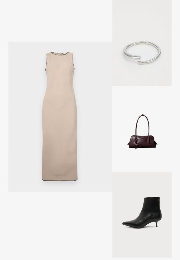 Beige ärmelloses Maxikleid mit glatter Textur, runder Halslinie und dezenter schwarzer Borte entlang der Kanten.; Schwarzer Leder-Knöchel-Stiefel mit spitzer Spitze und niedrigem Kittenabsatz vor hellem Hintergrund, seitliche Ansicht.; Dunkelbraune Lederhandtasche von Calvin Klein mit langen doppelten Griffen und einem kleinen Logoanhänger, der an einem Griff hängt.; Calvin Klein SPIRAL - Armband - silver-coloured