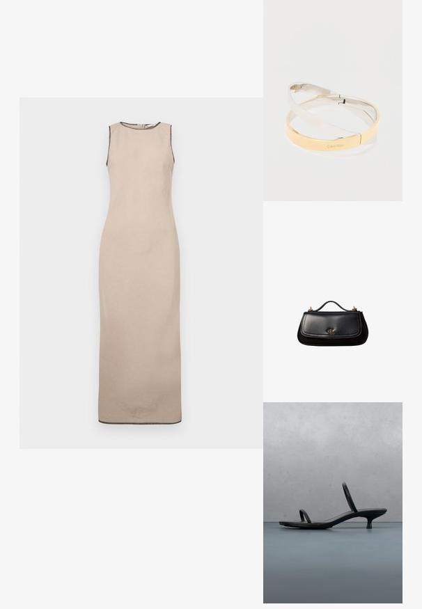 Beige ärmelloses Maxikleid mit glatter Textur, runder Halslinie und dezenter schwarzer Borte entlang der Kanten.; Schwarze Calvin Klein Sandalette mit dünnen Riemen und Absatz, balanciert auf Holzfliesen im Freien neben einer Wand und Grünpflanzen.; Schwarze Lederhandtasche mit kleinem Griff, goldfarbenem "cK" Logo auf der Frontklappe und goldfarbenen Hardware-Akzenten.; Verschlungene, polierte Metallarmreifen in Silber- und Goldtönen, einer eingraviert mit dem "Calvin Klein"-Logo, auf einem weißen Hintergrund.