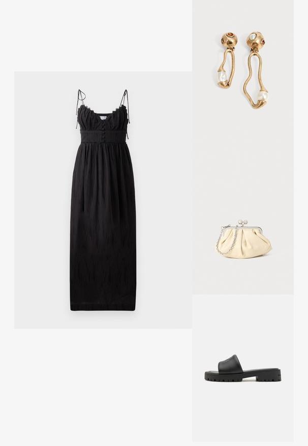Robe maxi noire avec des fines bretelles réglables, un décolleté froncé et des détails de boutons à la taille. Fabriquée en tissu léger avec une texture subtile.; MARC JACOBS Mules - black; Pochette en cuir beige plissé avec un cadre en métal argenté, dotée de deux fermoirs ronds décoratifs et d'une chaîne en argent.; Boucles d'oreilles en ton doré avec des formes ouvertes irrégulières, chacune ornée d'une perle en bas et de détails en pierres précieuses sur les clous ronds.
