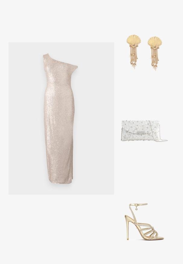 Knælang, one-shoulder kjole i lys beige med en tætsiddende silhuet, der har en paillet-tekstur og et strømlinet, lige design.; Guld højhælede sandaler med flere krystalbesatte stropper og en ankelrem, med en glat metallisk finish og en spids tå.; Hvid aftentaske pyntet med perler, palietter og små krystaller, med sølvspænde og en tynd sølvkæde.; Guld øreringe formet som en musling med flere hængende kæder pyntet med små hvide perler og kugler.