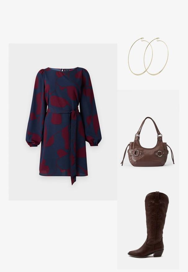 Marineblauwe jurk met een maroon abstract patroon, lange pofmouwen, een versmalde taille met een strik, en een ronde halslijn. Glad, lichtgewicht materiaal.; Hoge bruine leren cowboylaars met gedetailleerde stiksels, een puntige neus en een blokhak op een effen lichte achtergrond.; Bruine leren handtas met ronde vorm, zilveren hardware, twee zijriemen en een gladde textuur. Beschikt over een enkele handgreep aan de bovenkant.; Pilgrim Oorbellen - gold-coloured