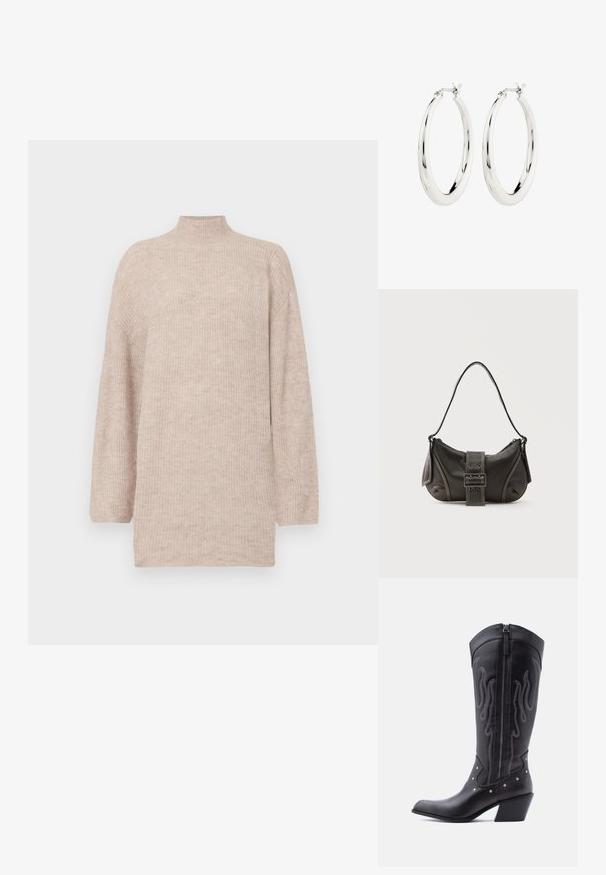 Pull col montant beige avec des épaules tombantes, fabriqué en maille côtelée. Coupe décontractée avec des manches longues et une texture lisse.; Bottes de cow-boy en cuir noir avec bout pointu, coutures apparentes, ornements à clous argentés et fermeture éclair sur le côté intérieur.; Sac à épaule en cuir noir avec une sangle à boucle, des bords arrondis et des coutures blanches contrastées sur un fond uni.; Boucles d'oreilles créoles en argent avec une finition lisse et brillante. Forme circulaire, dotée d'un fermoir sécurisé. Design simple et élégant.