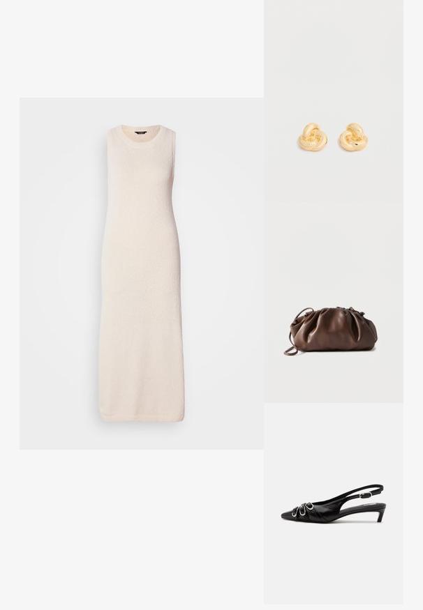 Robe maxi sans manches en tricot de couleur beige clair, avec une surface texturée et un col rond, tombant droit jusqu'à l'ourlet.; Chaussure slingback en cuir noir avec bout pointu, trois boucles argentées à l'avant et petit talon kitten sur fond blanc.; Sacoche en cuir marron doux avec un haut froncé et une fine bandoulière, posée sur un fond blanc.; Paire de clous d'oreilles en forme de nœud, couleur or brillant, sur un fond blanc uni.