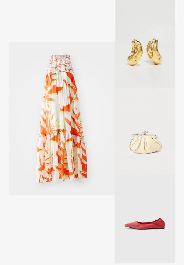Maxi kleit smockitud rinnaosaga, millel on abstraktne oranž ja roheline muster valgel taustal ning volangiga äär.; Filippa K REY FLATS - Baleriinad - bright red; Kortsus beežist nahast kotike, millel on hõbedane metallraam, kaunistatud kahe ümmarguse dekoratiivse lukuga ja hõbedase ketispideme. ; Kuldne rõngastüüpi kõrvarõngad sujuva, kõverdatud kujuga ja läikiva viimistlusega. Omavad sulgemismehhanismi ja väikeseid süvendusi detailideks.