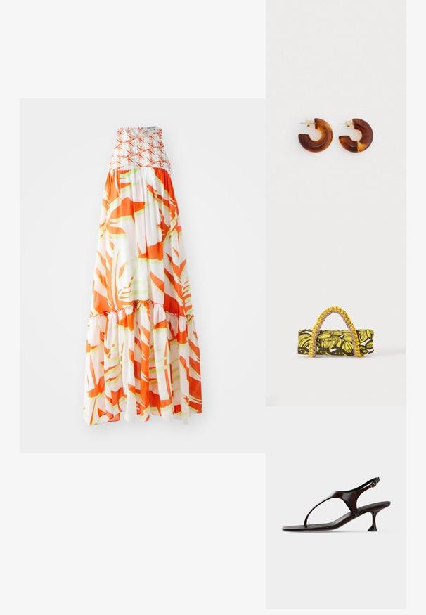 Maxi-jurk met een smocked lijfje, voorzien van een abstract oranje en groen patroon op een witte achtergrond en een ruffelzoom.; Donkerbruine lakleren slingbacksandaal met kittenheel en teenbandje op witte achtergrond.; Rechthoekige tas met geel-zwart bloemenpatroon en gevlochten geel-roze handvat op witte achtergrond.; Bruine acryl hoepel oorbellen met een gekromd ontwerp. Goudkleurige hardware. Glad oppervlak met een glanzende afwerking.