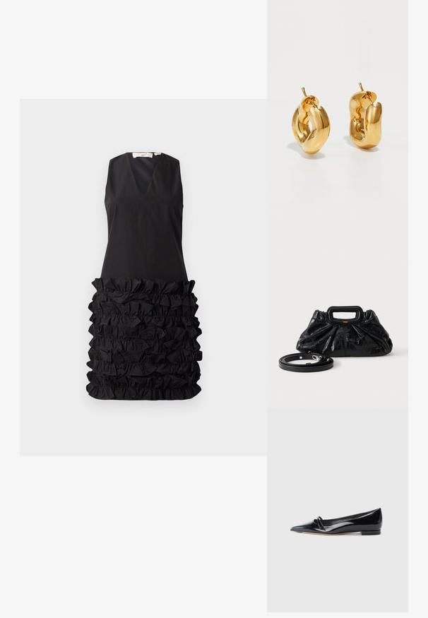 Robe noire sans manches avec un décolleté en V et un design à fronces au niveau de la taille, avec un haut lisse contrastant et un bas texturé.; Chaussure plate en cuir verni noir avec un bout pointu, une petite lanière décorative et un petit talon carré. Texture lisse et design épuré.; Petit sac à main en cuir noir avec texture froncée, poignée rectangulaire et fine bandoulière amovible placée à côté.; Boucles d'oreilles créoles en or massif avec un design tubulaire légèrement tordu et des fermoirs à tige sur un fond blanc.