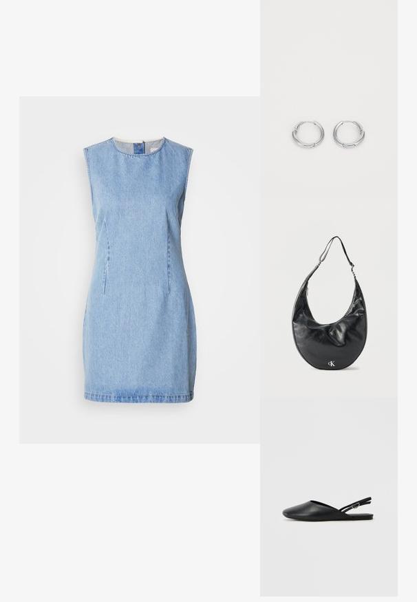 Denim kjole i lyseblå, ærmeløs design med rund halsudskæring og side sømdetaljer. Har en lige skæring og let tekstur.; Sorte læderslippers med spids tå, buet design og justerbar spænde. Glat tekstur, flad sål, minimalistisk detaljering.; Sort læder skuldertaske i halvmåneform med justerbar rem og sølvfarvet "cK"-logo foran, mod hvid baggrund.; Sølvøreringe med en glat, poleret overflade. Cirkulær form med en lille spænde detalje til lukning. Minimalistisk design, letvægtig.