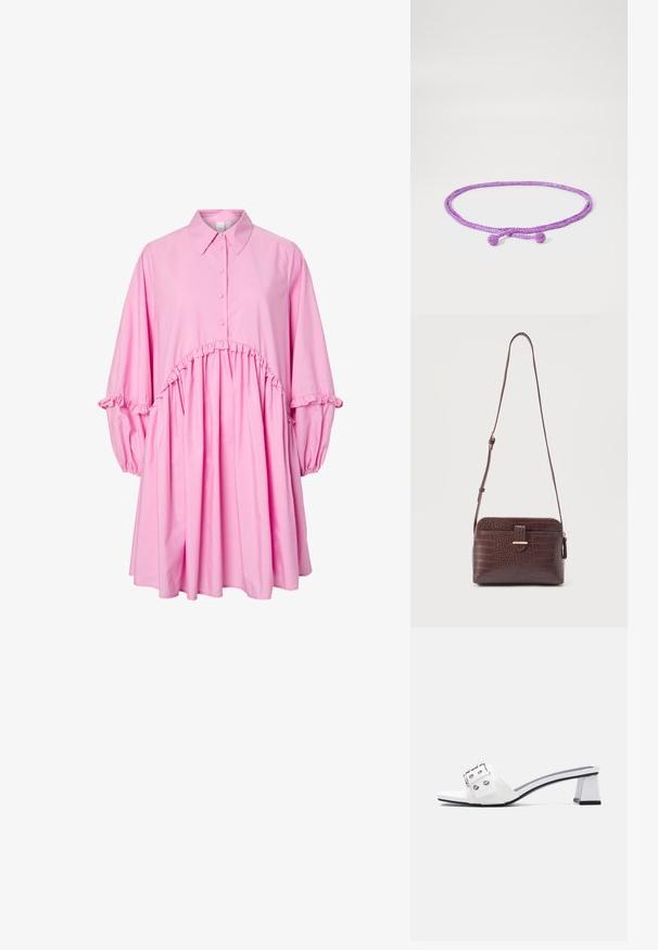 Vestido largo de manga larga rosa con cuello, botón en la parte delantera, cintura fruncida y detalles de volantes en las mangas y la cintura.; Mule blanco de punta abierta con un tacón bajo de bloque y una correa ancha con hebilla y ojales plateados.; Bolso bandolera de cuero marrón con relieve de cocodrilo, con correa ajustable y bolsillo delantero con cierre, sobre un fondo liso.; Cuerda trenzada púrpura con dos extremos esféricos, que presenta una superficie texturizada. El diseño es simple y de forma circular.