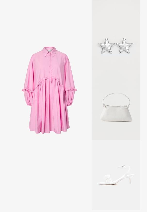 Rosa Langarmkleid mit Kragen, Knopfleiste, gerafftem Bund und Rüschendetails an Ärmeln und Taille.; Weiße Sandale mit Riemchen, niedrigem Kitten-Heel, Knöchelriemen mit Schnalle und einer dekorativen Blume am Vorderfußriemen.; Weiße gewebte Lederhandtasche mit abgerundetem Griff und verknoteten Riemenenden, vor schlichtem Hintergrund präsentiert.; Silberne sternförmige Ohrringe mit einer polierten, glänzenden Oberfläche. Jeder Ohrring hat fünf Spitzen und dezente Oberflächentexturdetails.