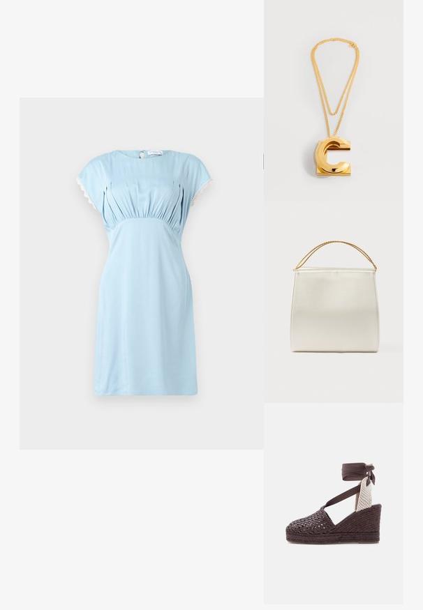 Hofmann Copenhagen CALLISTA - Päevakleit - lavender blue; Pruunast punutud kiilukujuline espadrill kinnise varbaosaga, pahkluu ümber seotud nööriga ja tekstureeritud kontsaga paneeliga.; Struktureeritud käekott satiinpinnaga, kreemikas värv, lühem kett-õlarihmaga. Omab ühtlast, siledat tekstuuri ja puhtaid õmblusi.; Kuldne metallkaelakee, millel on tugev ja läikiv täht "C" ripats, riputatud kahe õhukese erineva pikkusega kettide külge.