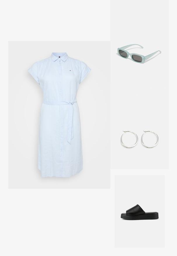 Lys blå skjorte kjole lavet af åndbart stof. Har korte op rullegårde, et bundet taljebælte og subtilt logo-detalje.; Sort slip-on platform sandal med bredt læderoverdel og tyk sål, vist i sideprofil mod en ensartet grå baggrund.; Et par rektangulære solbriller med lyseblå gennemsigtige stel og mørkegrå linser, der har lige templer og minimale hardware detaljer.; Sølv hoops øreringe har et glat, afrundet design med en slank profil og sikker spænde. Minimalistisk stil med en poleret finish.