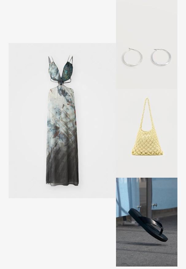 Robe maxi avec des bretelles spaghetti ajustables, présentant un motif abstrait dans des teintes de bleu, gris et marron, avec un tissu fluide et transparent.; Tongs noires suspendues en l'air au-dessus de l'asphalte, avec des panneaux de tissu bleu et des poteaux métalliques en arrière-plan.; Sac en filet macramé jaune avec longue bandoulière et pochette beige à l'intérieur, présenté sur un fond blanc uni.; Boucles d’oreilles créoles en métal argenté avec une surface lisse légèrement incurvée et des fermoirs à clapet sur un fond blanc uni.