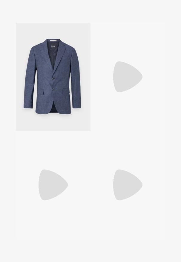 Meeste tumesinine tekstuuriga bleiser sälgkraede, kahe nupu, eest klapiga taskute ja bränditud sisemise sildiga.; Hele sinine pika varrukaga särg, mis on valmistatud puuvillast, klassikalise kraega ja valgete nööpidega nööbitavas ees. Sujuv tekstuur.; Meeste sirge säärega tumesinised pidulikud püksid vööaasadega, ees triiksirge ja peene tekstureeritud kangamustriga.; Mustast nahast pitsidega kleitking tekstureeritud esiosaga, hõljumas beeži vaiba kohal moodsas toas, millel on merevaigutoonilised mööbliesemed.