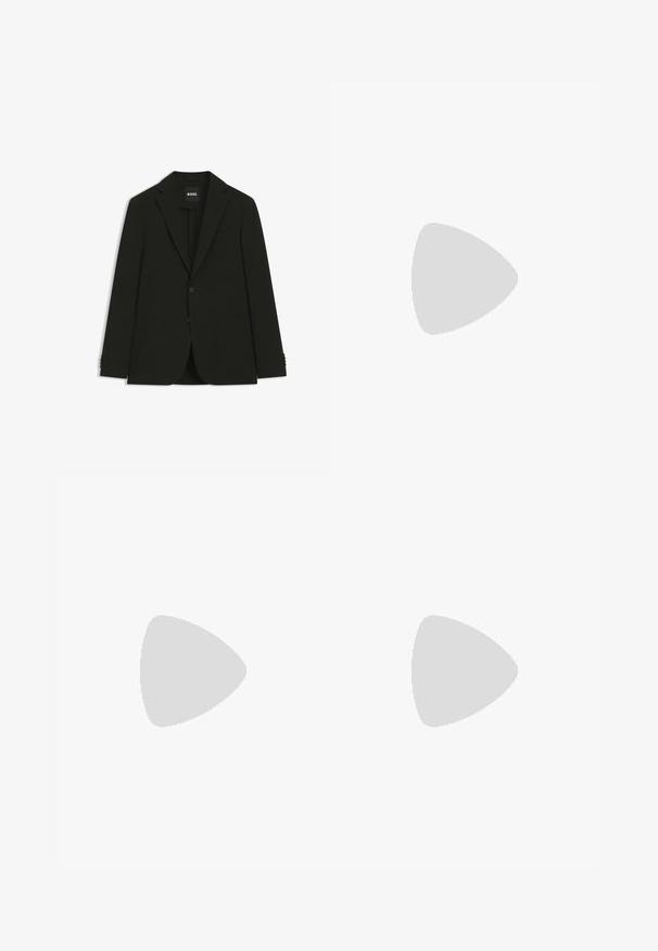 Zwarte enkelrijige herensblazer met inkeping revers, twee voorkanten zakken, twee knopen en een "BOSS" label binnenin de kraag.; Urban Classics T-shirt basic - white; Zwarte, op maat gemaakte shorts met riemlussen, een verborgen sluiting aan de voorkant en een rechte pijp.; Zwarte leren lage schoen met dikke zool, metalen oogjes, decoratieve zilveren charmes aan de veters en een gestructureerde loopzool.