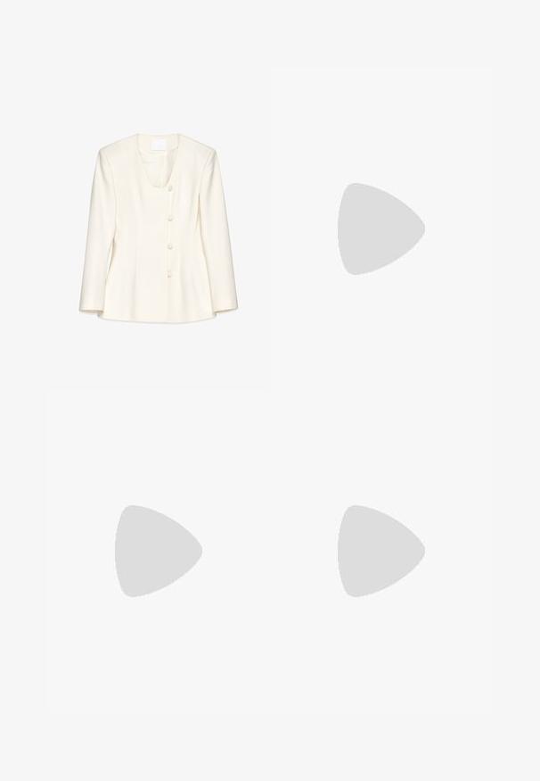 Hvid skræddersyet blazer lavet af glat stof, der har en dyb scoop-halsudskæring og fem runde knapper fortil med subtile folder.; Hvid ærmeløs crop top med tynde stropper og diskret "cK"-logo broderet på brystet, ensfarvet baggrund.; Beige lige benbukser med en glat tekstur, der har høj talje, frontfoldsdetaljer og rene linjer for en skræddersyet pasform.; Beige læder flad sko med spids tå design, minimalistsk form og en kort træhæl for stabilitet og komfort.