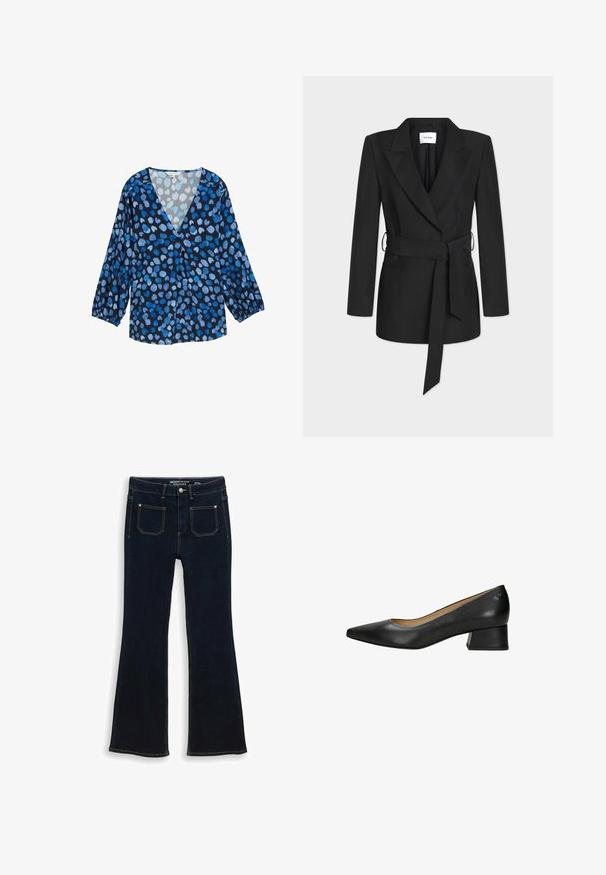 Zwarte blazer met lange mouwen, brede revers en een bijpassende riem gestrikt in de taille, weergegeven op een effen lichte achtergrond.; Blauwe en zwarte blouse met een V-hals, lange pofmouwen en een stippenpatroon in verschillende tinten blauw. Lichtgewicht stof met een zachte textuur.; Donkerblauwe denim flare jeans met voorzakken, knoopsluiting en contrasterende stiksels, plat gelegd op een witte achtergrond.; Zwarte leren pumps met een spitse neus en een blokhak. Kenmerken zijn een gladde textuur en een minimalistisch ontwerp. Geaccentueerd met een subtiele logo-detail.