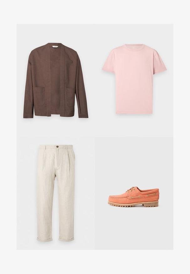 Brun cardigan med åben front, lange ærmer og to frontlommer, vist mod en ensfarvet baggrund.; Kortærmet T-shirt med rund hals i ensfarvet lyserød med et simpelt, klassisk snit vist på en ensfarvet baggrund.; Beige linnedbukser med forreste læg, forreste knap- og lynlås lukning, bæltestropper, sidelommer og opsmøgede manchetter.; Orange læder bådsko med en mokkastil design, rund tå, brune snørebånd og gummisål med grebsgroove.