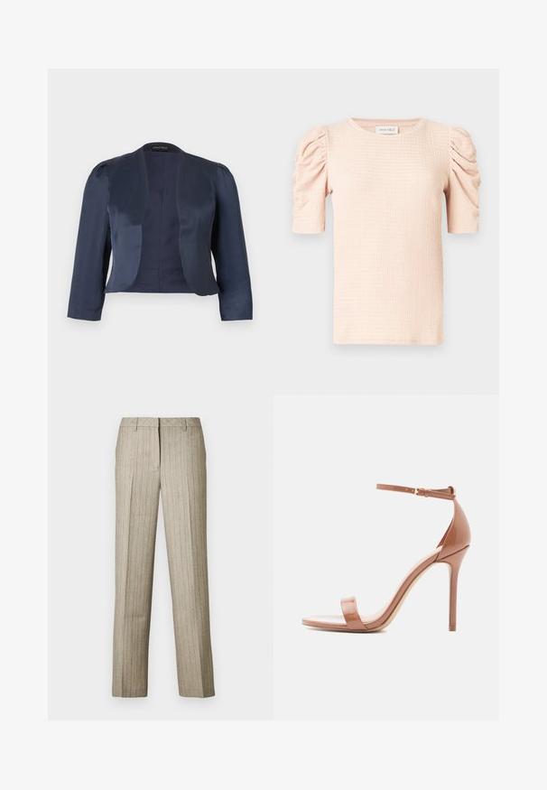 Blazer bleu marine court à devant ouvert avec manches longues et épaules légèrement rembourrées, fabriqué en tissu satin lisse.; Blouse rose clair à manches courtes avec épaules bouffantes, tissu texturé et encolure ronde. L'étiquette indique "ANNA FIELD".; Pantalon beige à fines rayures avec une coupe droite, doté d'une ceinture structurée et d'une texture subtile sur l'ensemble du tissu.; Sandales à talons en cuir verni nude avec une fine bride à la cheville, design à bout ouvert et talon aiguille. Texture lisse et style minimaliste.