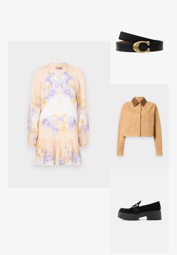 Abgeschnittene beige Jacke mit langen Ärmeln, zwei Fronttaschen, silbernen Knöpfen und einem dunkler braunen Spitzkragen auf weißem Hintergrund.; TWINSET DRESS - Freizeitkleid - lavender/yellow; Schwarzer Wildleder-Slipper mit klobiger Profilsohle, silberner Schnallendetail und geprägtem "HUGO" auf dem seitlichen Riemen, dargestellt von der Außenseite.; COACH SCULPTED REVERSIBLE BELT - Gürtel - saddle