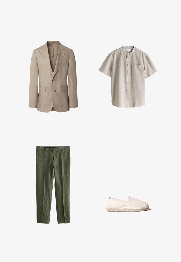 Blazer beige para hombre con dos botones, solapas con muesca, bolsillos con solapa y un bolsillo en el pecho, mostrado sobre un fondo blanco.; Camisa beige de lino de manga corta con cuello mandarín, botones delanteros y bolsillo en el pecho, mostrada sobre un fondo blanco.; Next SIGNATURE - REGULAR FIT - Pantalones - olive green; Espadrille de color beige claro con parte superior de lona, apertura elástica y suela de yute natural. Presenta una superficie texturizada y un diseño minimalista.