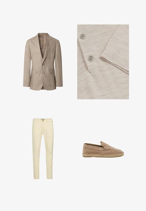 Blazer beige para hombre con dos botones, solapas con muesca, bolsillos con solapa y un bolsillo en el pecho, mostrado sobre un fondo blanco.; Cardigan beige claro con una textura de punto fino. Presenta tres botones metálicos y puños acanalados para un acabado estructurado.; Chinos de algodón beige con un corte slim, que cuentan con un cierre de botón y un detalle de costura sutil en los bolsillos. Textura suave con un acabado pulido.; Mocasín de ante marrón claro con suela de yute trenzada y detalle de tira para moneda, presentado sobre un fondo blanco.