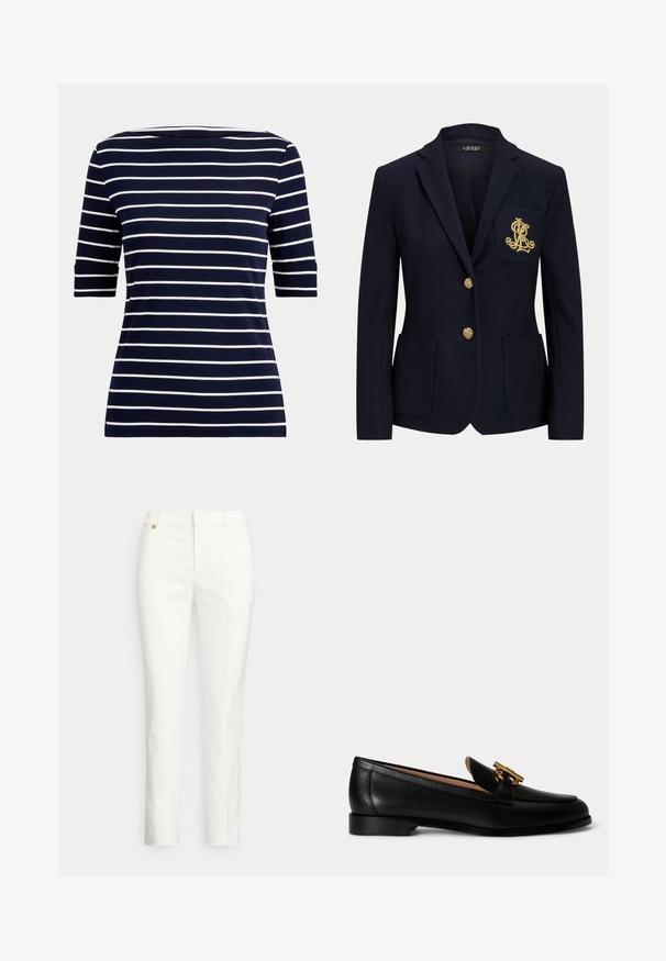 Marineblazer mit goldenen Knöpfen, zwei Fronttaschen und einem goldbestickten Logo auf der linken Brusttasche.; Marineblaues Hemd mit weißen horizontalen Streifen und Ellbogen langen Ärmeln, gezeigt vor einem einfachen hellen Hintergrund.; Weiße, maßgeschneiderte Hose mit schlankem Schnitt, verfügt über eine glatte Textur, Gürtelschlaufen und ein kleines goldenes Schmuckdetail. Keine Taschen sichtbar.; Schwarzer Lederloafer mit niedrigem Absatz und goldfarbener Metallschnalle oben, von der Seite auf weißem Hintergrund gezeigt.