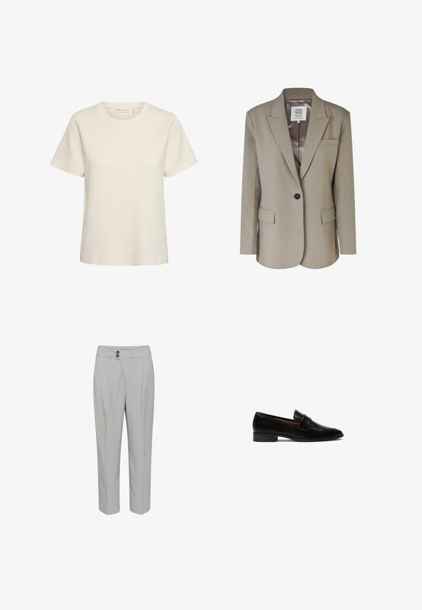 Beige blazer med nedskåret revers, enkel knaplukning, to frontlommer og en glat satinforing. Skræddersyet pasform med strukturerede skuldre.; Kremfarvet T-shirt med korte ærmer, rund halsudskæring og et enkelt, ensfarvet design mod en hvid baggrund.; Lysgrå bukser med en skræddersyet pasform, der har to foran læg, en glat tekstur og dobbelte knaplukninger i taljen.; Sorte læder loafers med flad hæl, der har en rektangulær rem over vampen og en glat, poleret overflade.