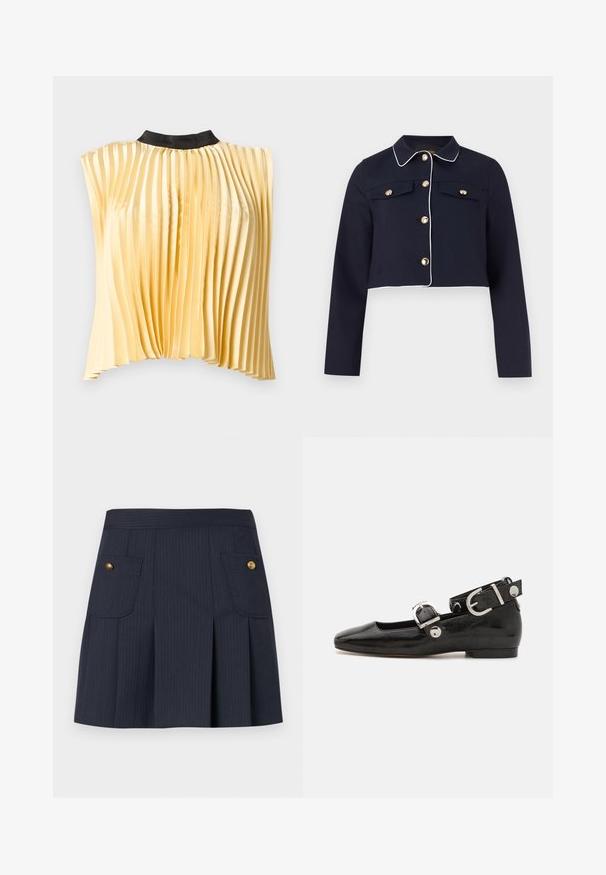 Veste courte bleu marine avec passepoil blanc, manches longues, fermetures à boutons dorés, et poches poitrine à rabat sur un fond uni.; Blouse sans manches plissée en satin jaune pâle avec col rond noir haut, présentée à plat sur fond blanc.; Jupe à rayures bleu marine foncé avec des plis à l'avant et deux poches à rabat ornées de boutons dorés de chaque côté.; Ballerine en cuir verni noir avec un bout carré, sangle de cheville avec des détails en métal argenté et semelle plate. Texture lisse avec un design minimaliste.