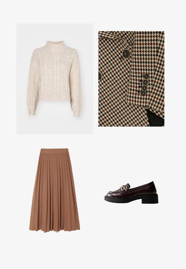 Brun, sort og hvid blazer med hundetandmønster og sorte knapper med sølvkant på ærmet og foran.; Cremefarvet cropped sweater med høj hals, der har et tekstureret kabelstrikket mønster og lange, let puffede ærmer.; Brun plisseret midi-nederdel med en glat tekstur og en bred talje, der har jævne lodrette folder ned langs længden, hvilket skaber en svungent silhuet.; Brune patenterede læder loafers med en kraftig sort sål, med en guldbeslag accent på fronten og diskrete syninger på siderne.