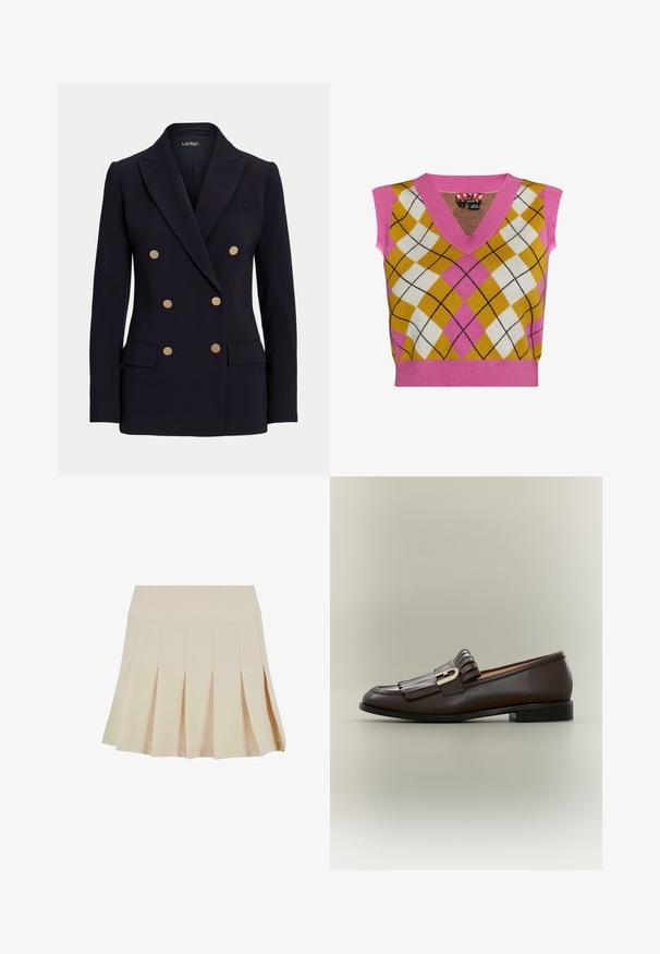 Schwarzer Doppelreiher-Blazer mit sechs goldenen Knöpfen, Kerbkragen, zwei vorderen Pattentaschen und taillierter Passform.; Strick-Weste ohne Ärmel mit einem rosa V-Ausschnitt, Rautenmuster in Gelb, Weiß und Rosa, versehen mit kontrastierenden schwarzen Linien und einem gerippten Saum.; Beige Faltenrock mit einem taillierten Bund, aus einem glatten Stoff gefertigt. Verfügt über mehrere vertikale Falten und einen geraden Saum.; Dunkelbrauner Lederloafer mit Fransen-Detail und goldener Schnalle auf neutralem Hintergrund, Seitenansicht.